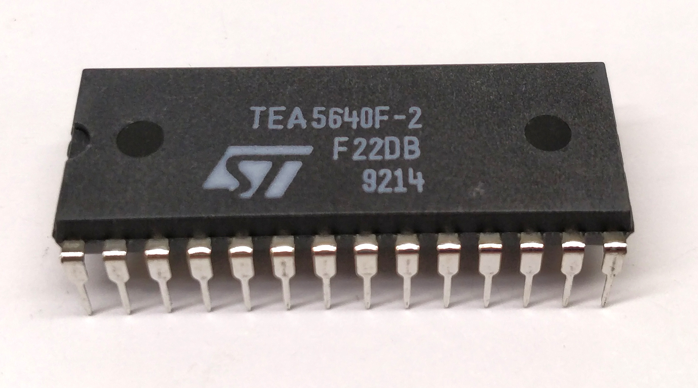 1pcs TEA1030B CTV Pal/Secam/NTSC Video DIP28 Thomson