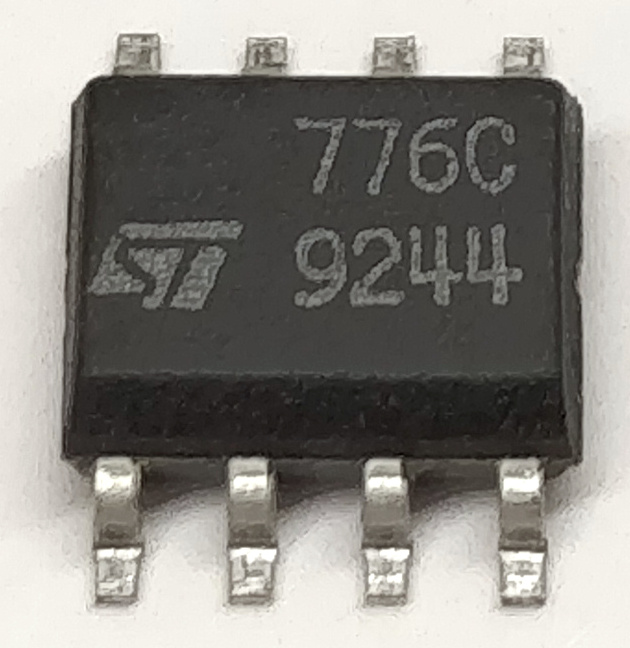 UA776CD